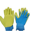 Light Weight and Soft Foam Latex Garden Gloves